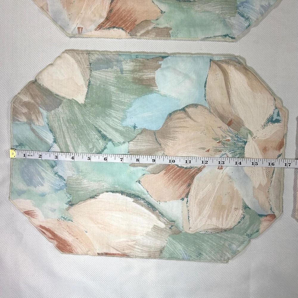 Set of 4 VTG Abstract Pastel Floral Cloth Placemats 80s Golden Girls/Granny Core - Picture 6 of 8